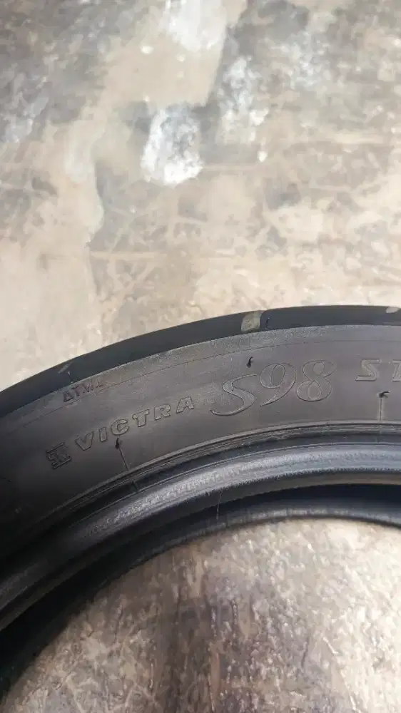 BAN MAXXIS VICTRA 110/80 R14