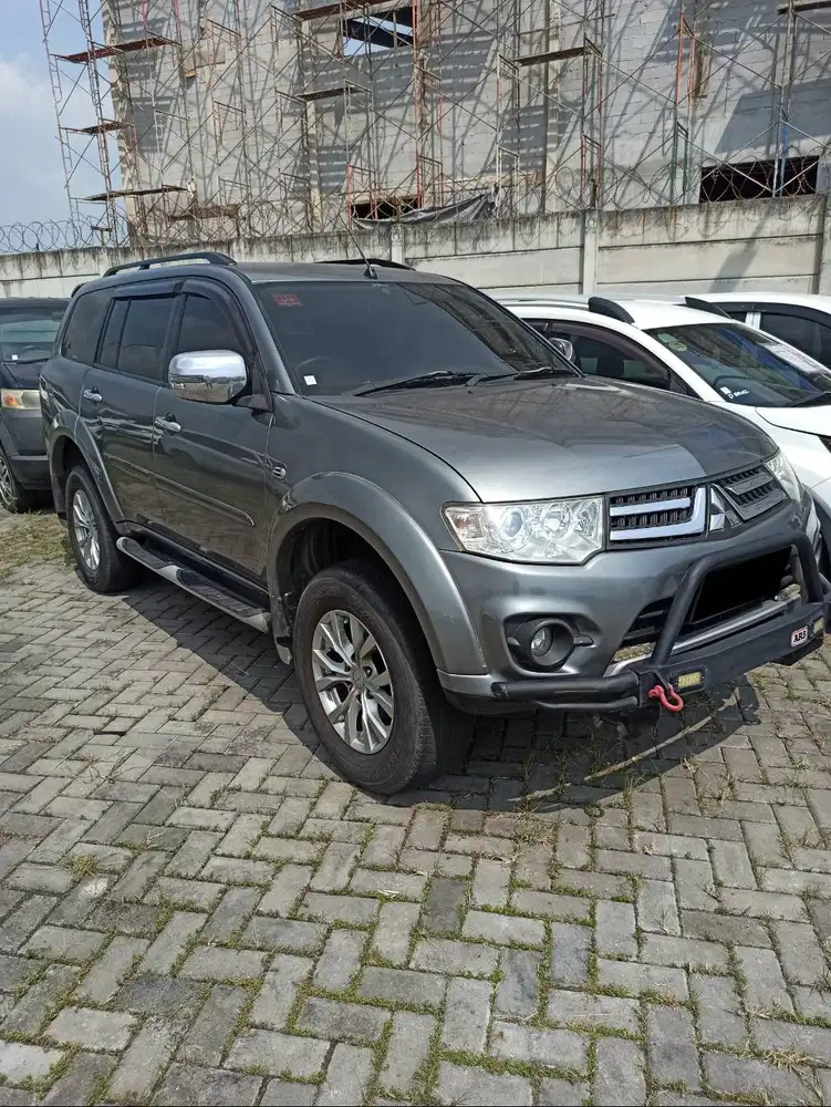 MITSUBISHI PAJERO SPORT EXCEED SOLAR BUKAN BENSIN 2014 MODEL 2015