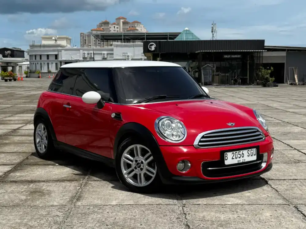 Mini cooper 1.6 AT. Tahun 2014. Merah. Low km. Perfect cond