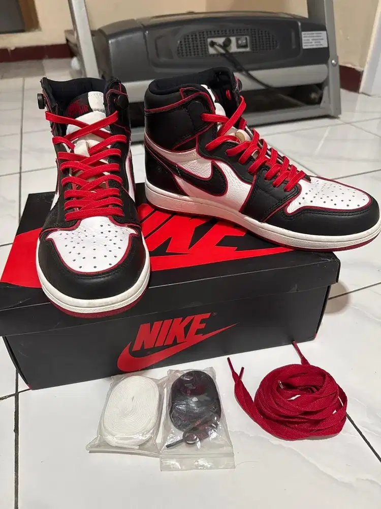 Air jordan 1 retro high og  bloodline
