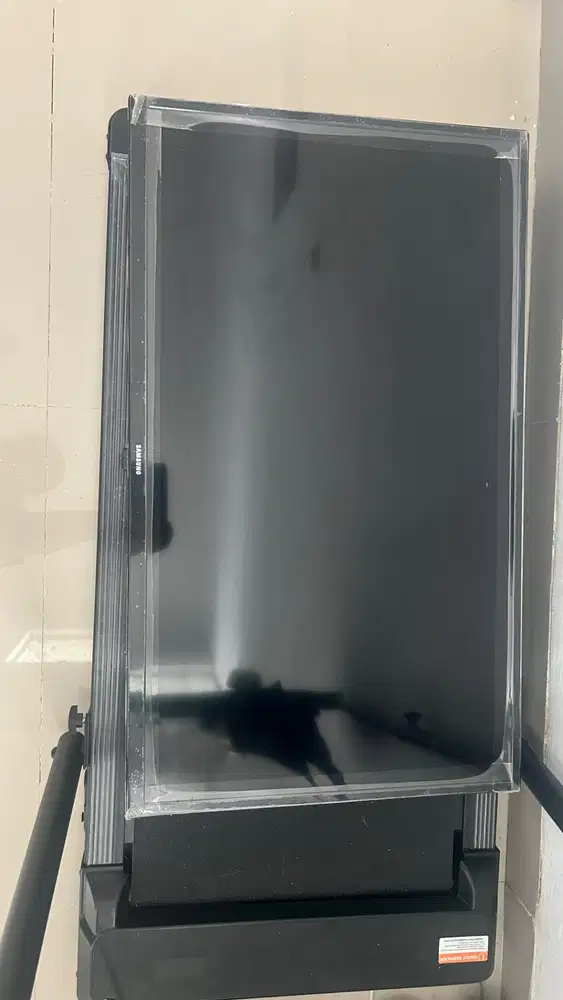 SAMSUNG HDTV Series 4 32inch