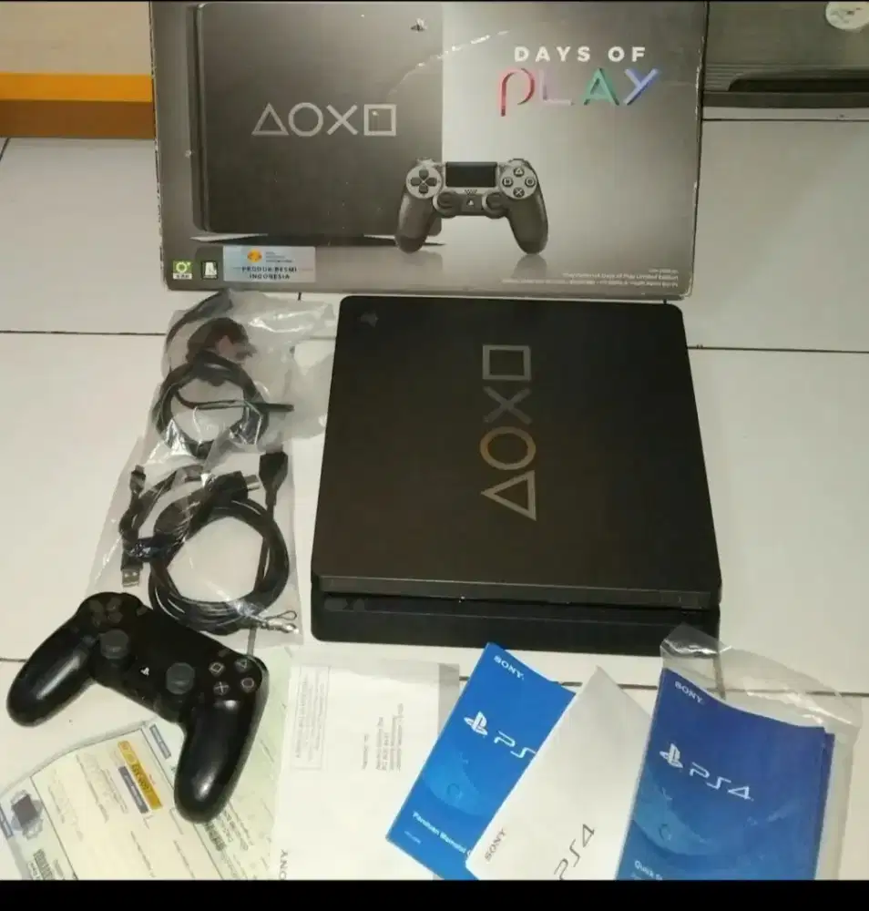 PLAYSTATION 4 DAY OF PLAY 1 TB Original