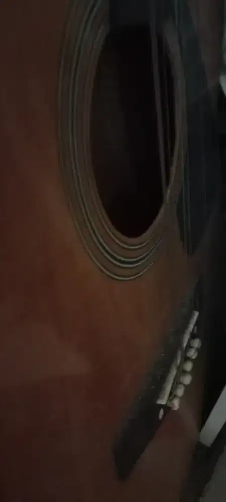 Gitar String Bekas pakai