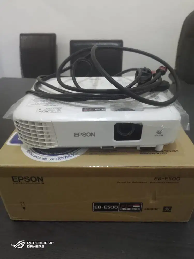 Proyektor Infocus EPSON EB E500