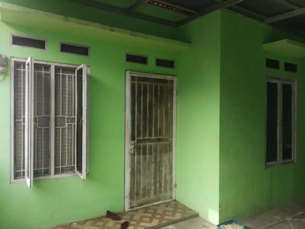 Dijual rumah beserta isinya
