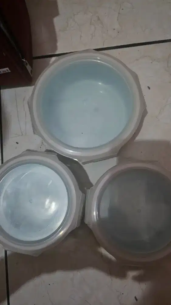 Kotak makan keramik 1 set isi 3 , ada tas nya juga ya