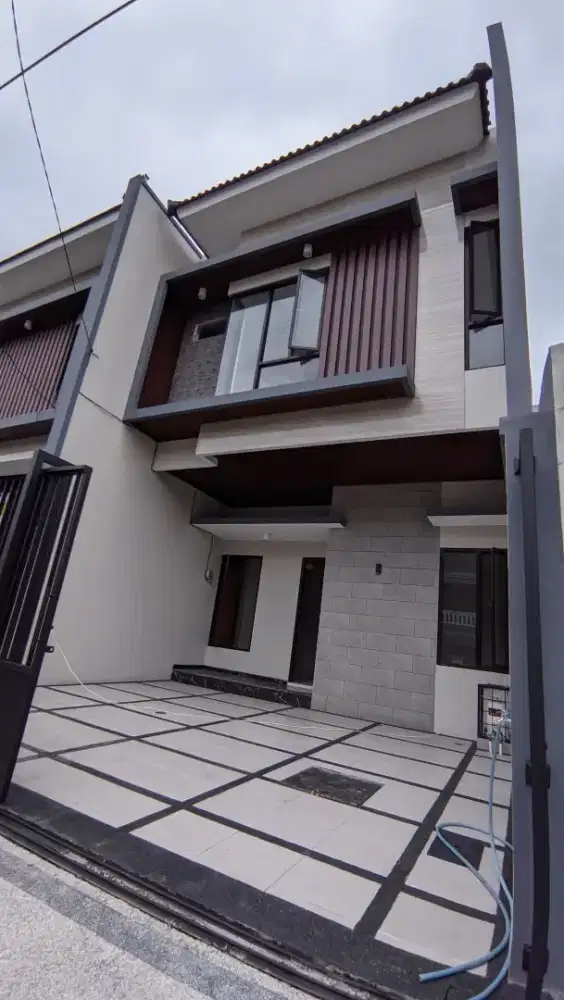 Rumah Baru Gress Klampis Surabaya