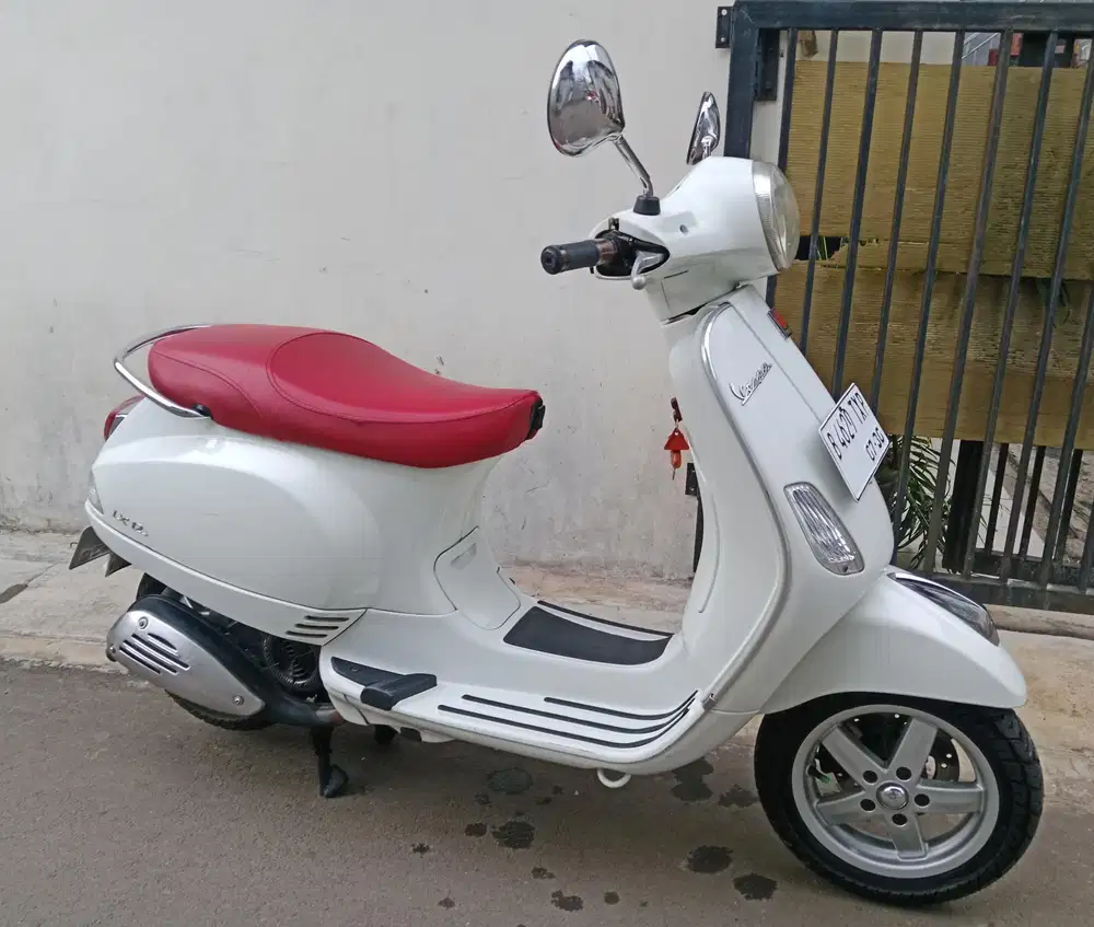 Piaggio Vespa Lx 125 tahun 2012 orisinil