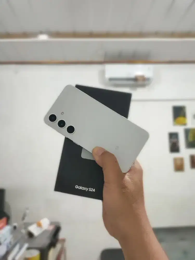 Samsung S24 5g 8/256 Second