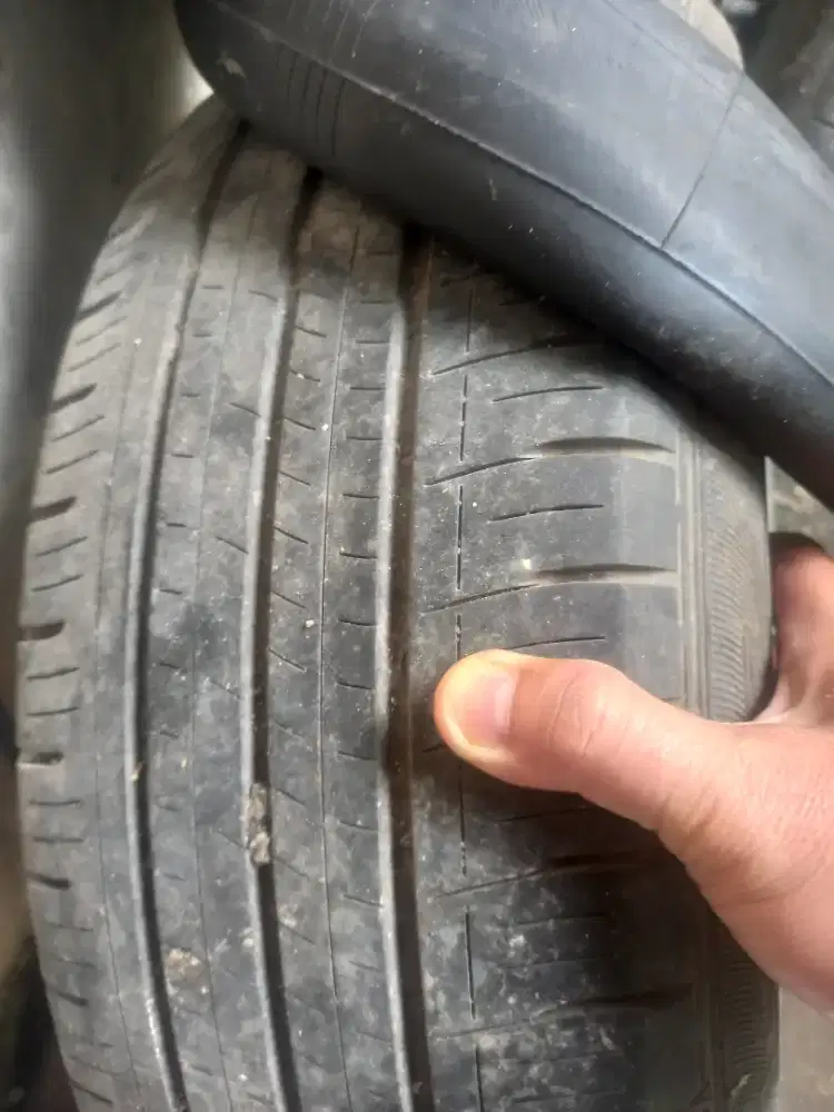 ban bekas  R16  195/60