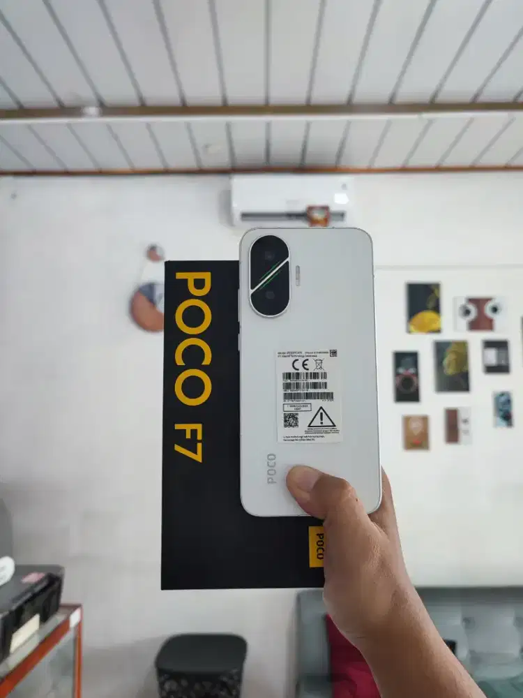 Poco F7 5g 12/512 Second