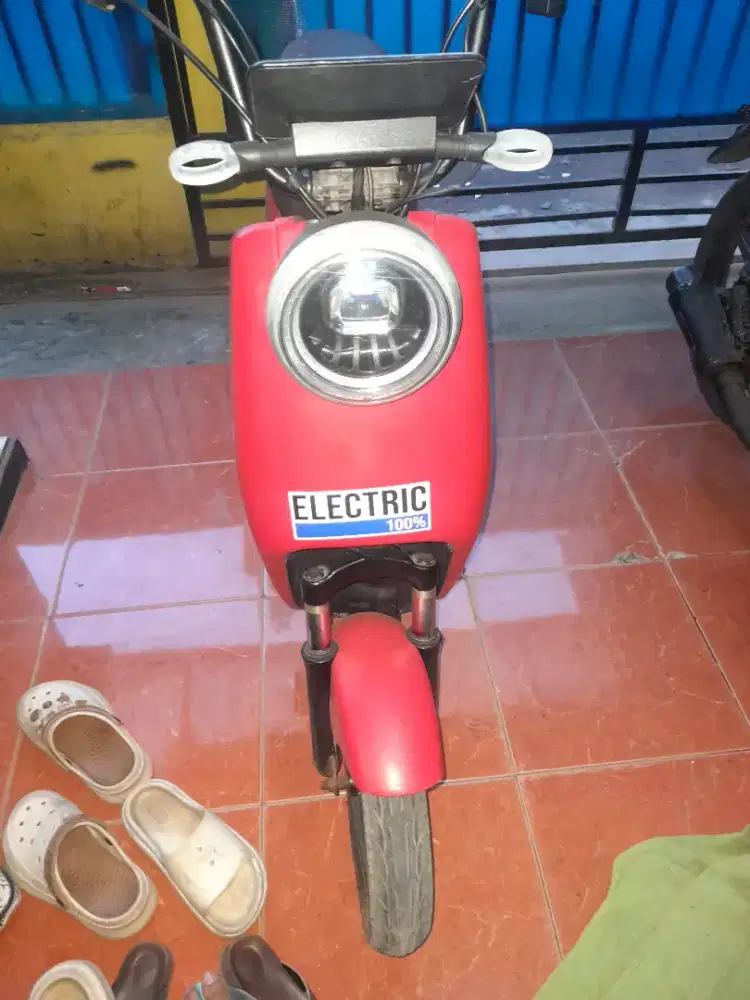 Sepeda listrik bekas murah uwinfly harga masih bisa ditawar jual cepat