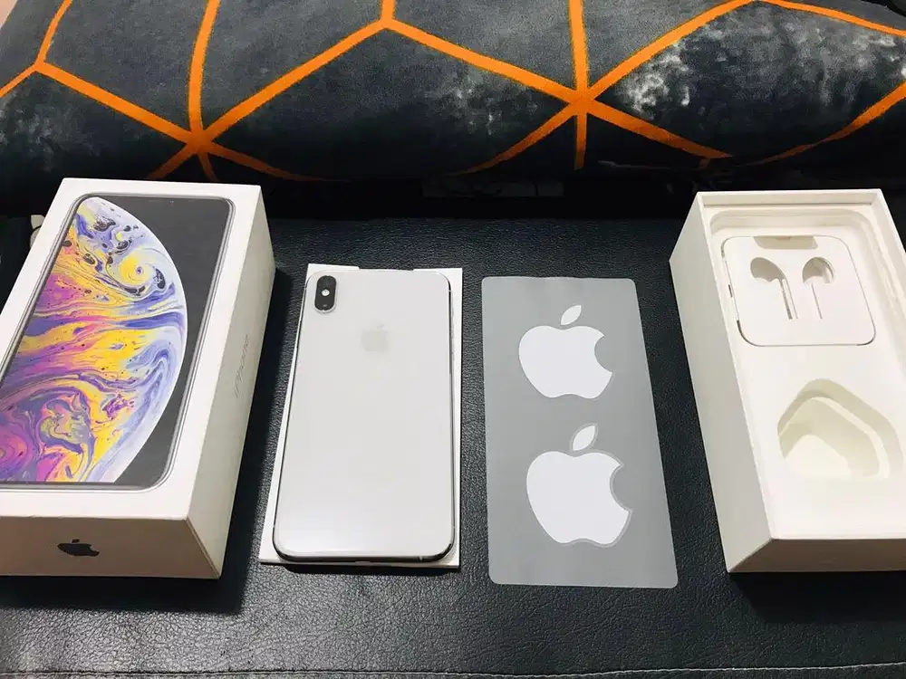 iphone xs max 256 TT Xr 128 , 13 pro , 15 plus 512