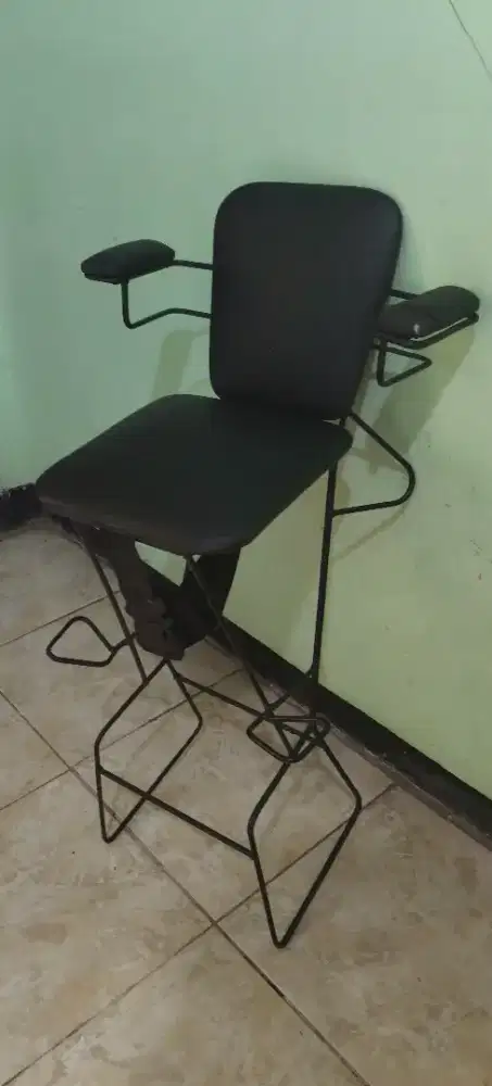 Boncengan besi untuk sepeda motor matic