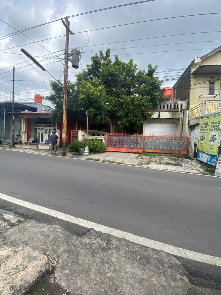 Dijual tanah utara UNS L:178m