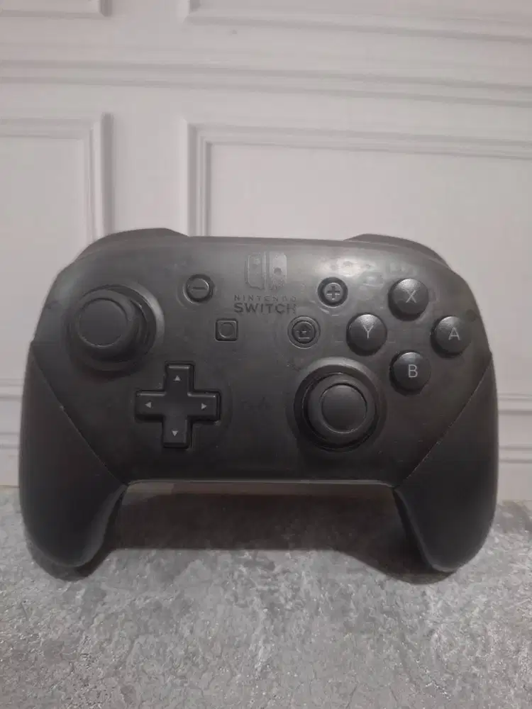 Nintendo Switch Pro Controller