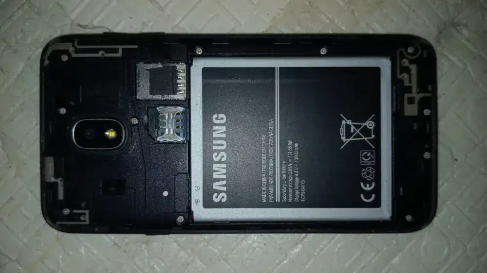 Samsung J4 2018 tanpa LCD