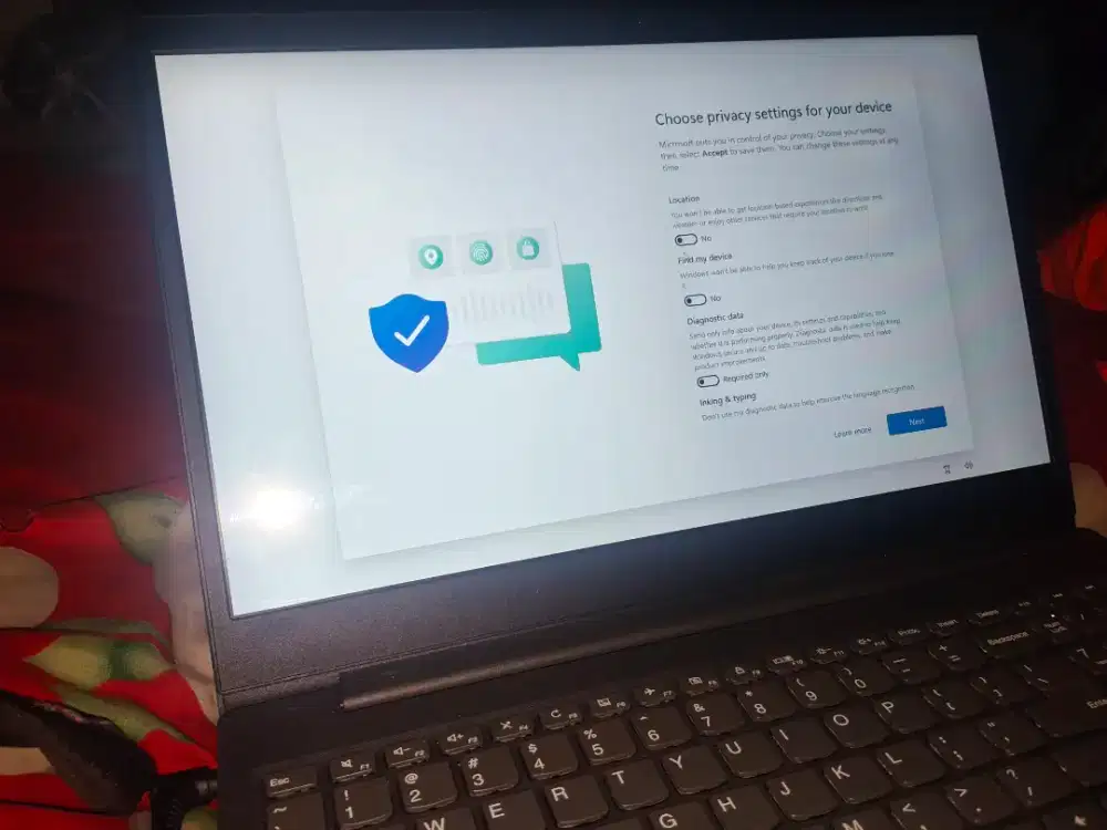 Lenovo v15 Ram 20GB +1,256TB SSD