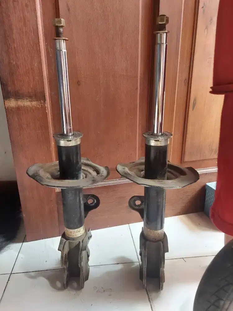 Shock Breaker Avanza