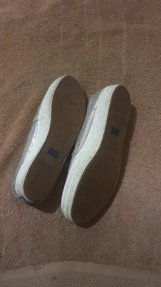 Sepatu KEDS original