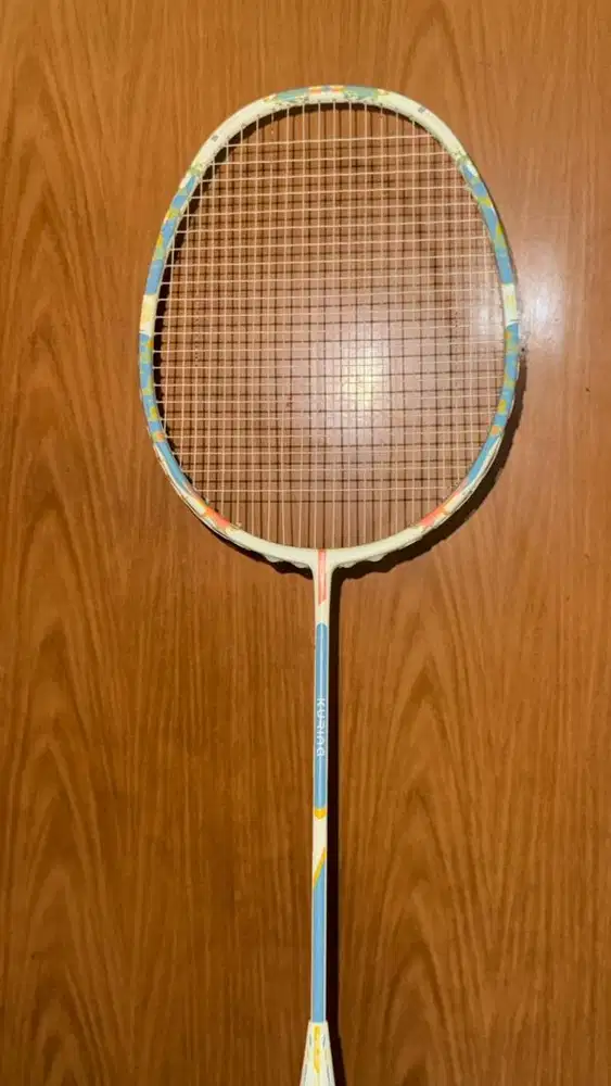 Raket Badminton FELET Kurina 4UG1