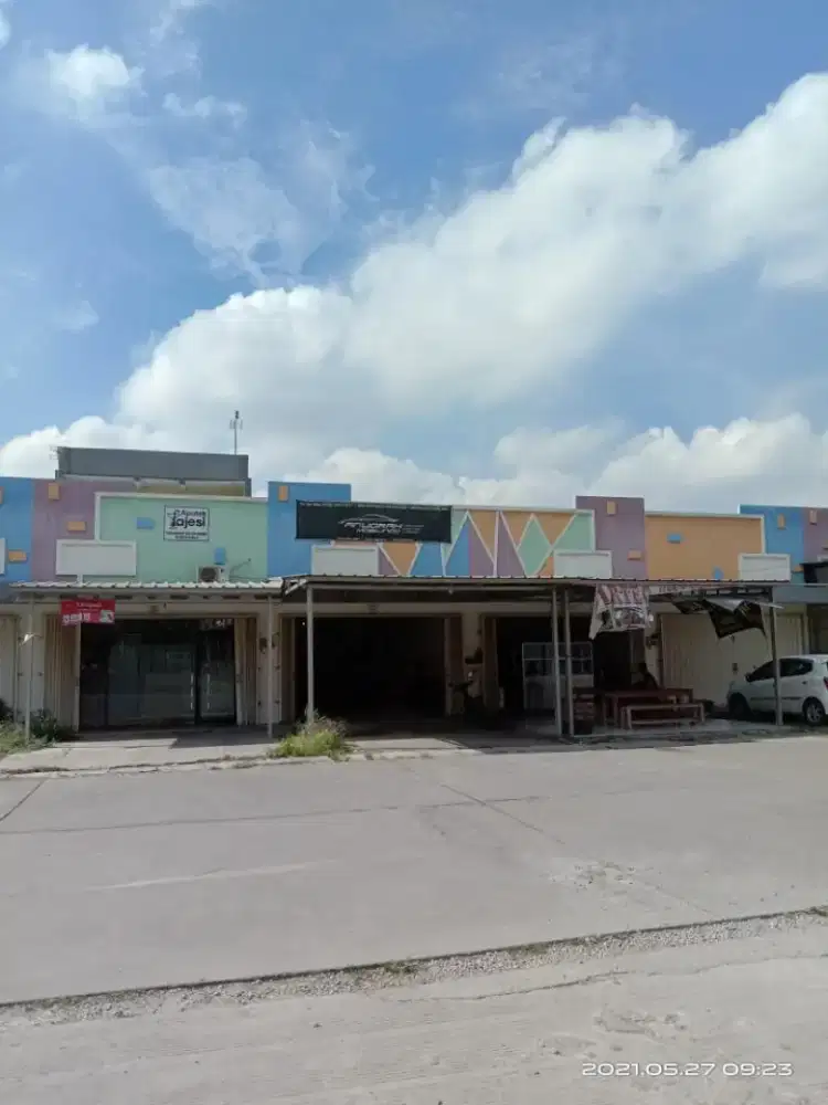 Disewakan Ruko 1 1/2 lantai