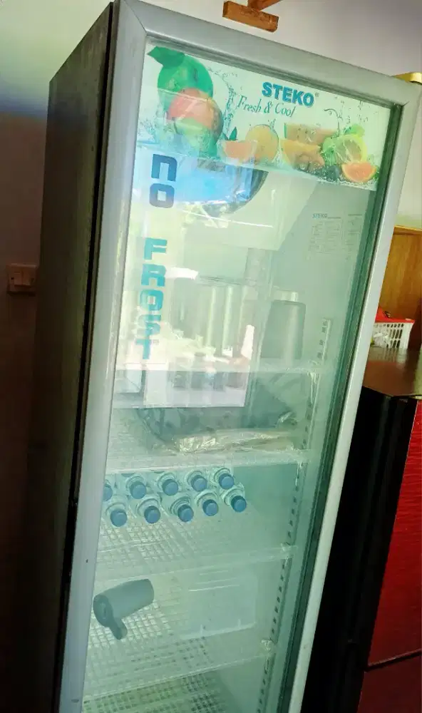 Di jual showcase 5 rak