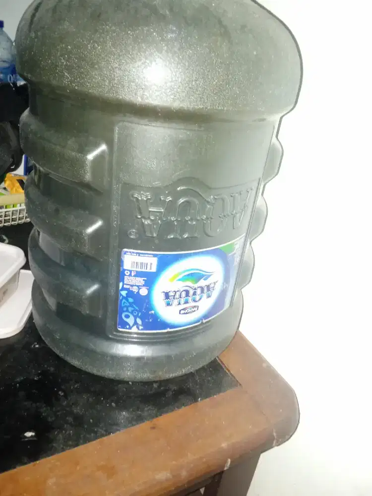 Galon Aqua kosong