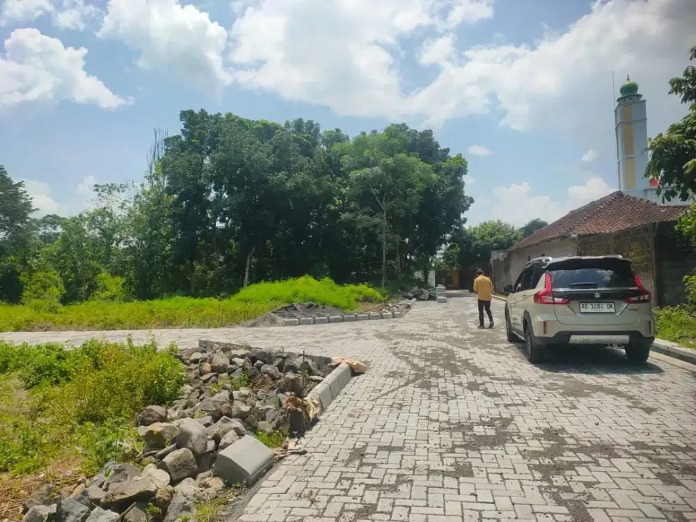 2 Jutaan Dapat Tanah Sebelahan Candi Prambanan