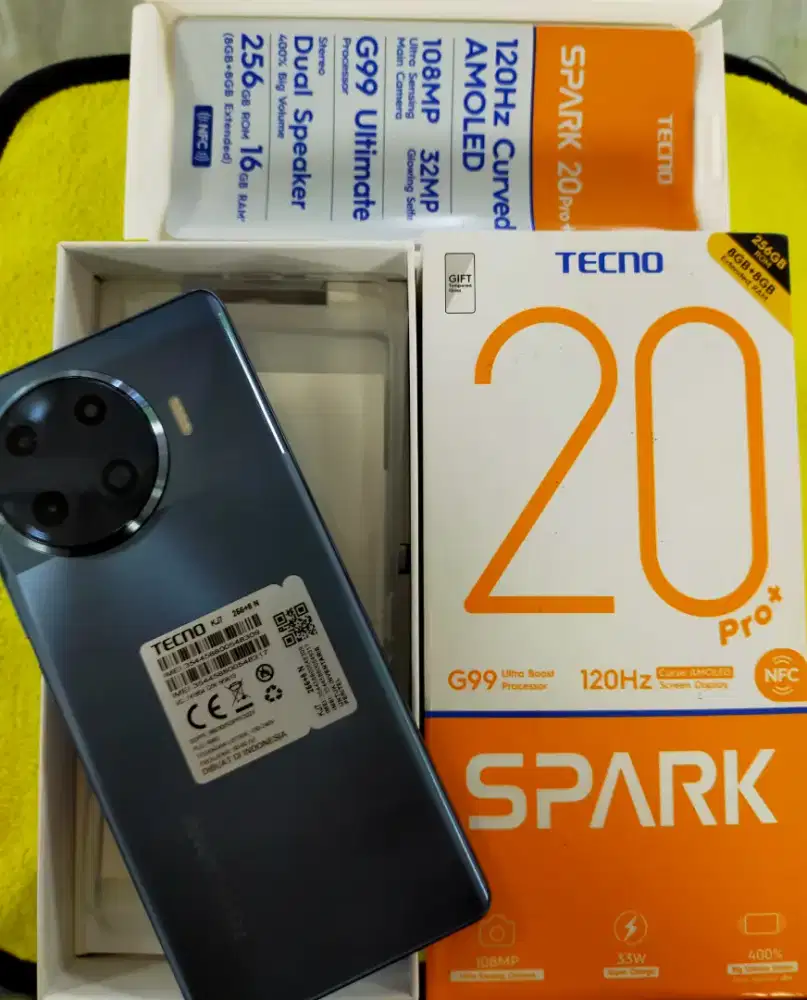 Tecno Spark 20 pro plus Nfc ram 8/256 mulus dan perlengkapan blum dpke