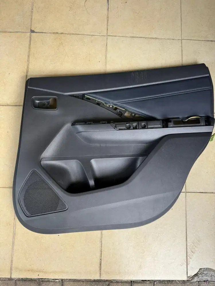 Door Trim Xpander Cross 2022 - 500 ribu