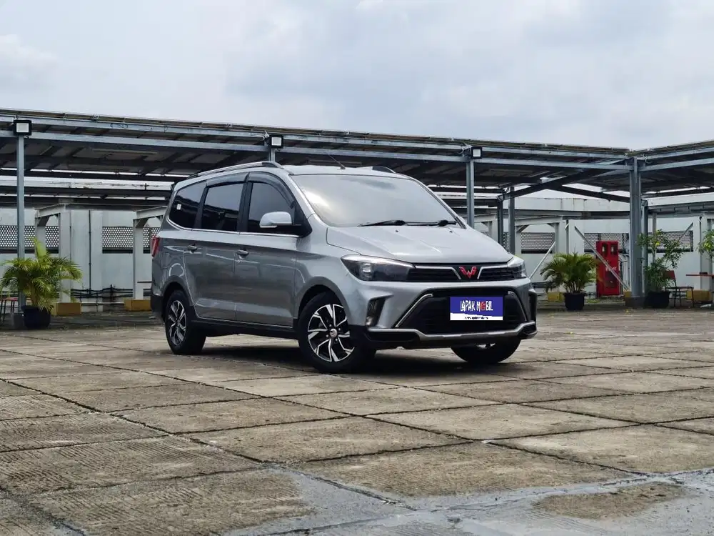 Good Condition !!! Wuling Confero S 1.5 C MANUAL MT 2021 Abu KM 77RB