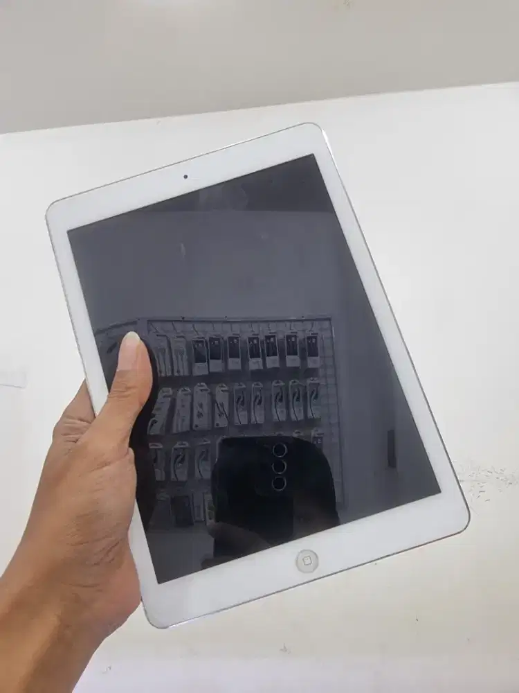 iPad Air 1 32Gb Wifi only Silver unit kondisi sesuai photo