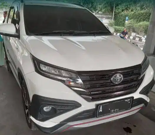 Jual Mobil Toyota Rush TRD Sportivo 2018, kondisi istimewa km 26k