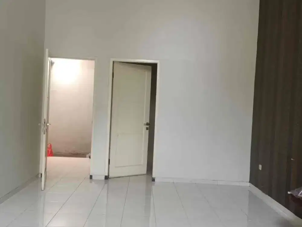 Dijual Rumah lokasi strategis lokasi Perumahan Permata Jingga Malang