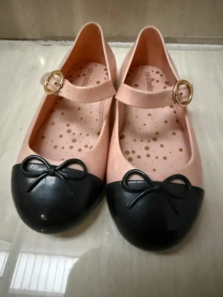 Sepatu pesta anak melflex preloved