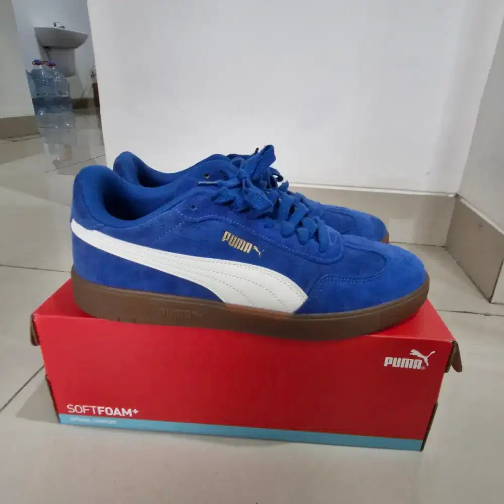 Puma classic blue suede