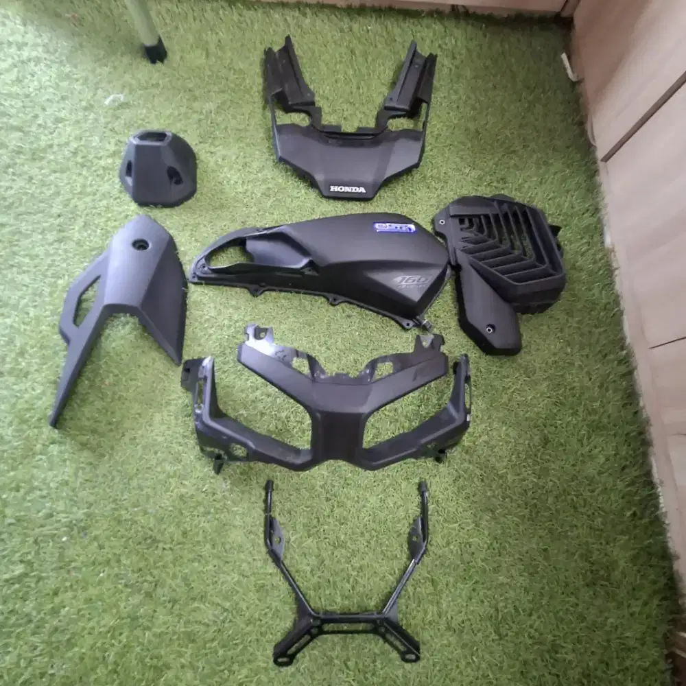 Paket Cover Lampu, CVT, Knalpot, Radiator Original Honda ADV 160