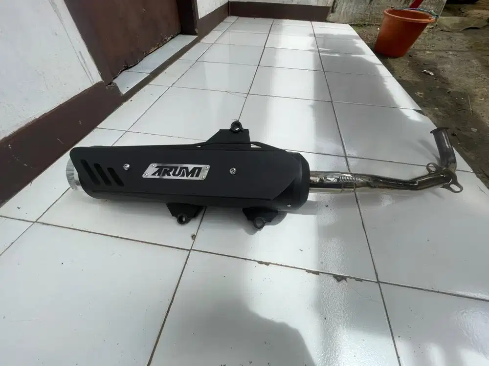 Knalpot arumi buat aerox new atau alpha