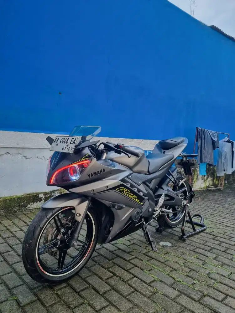 Dijual yamaha R15 V2 NEGO