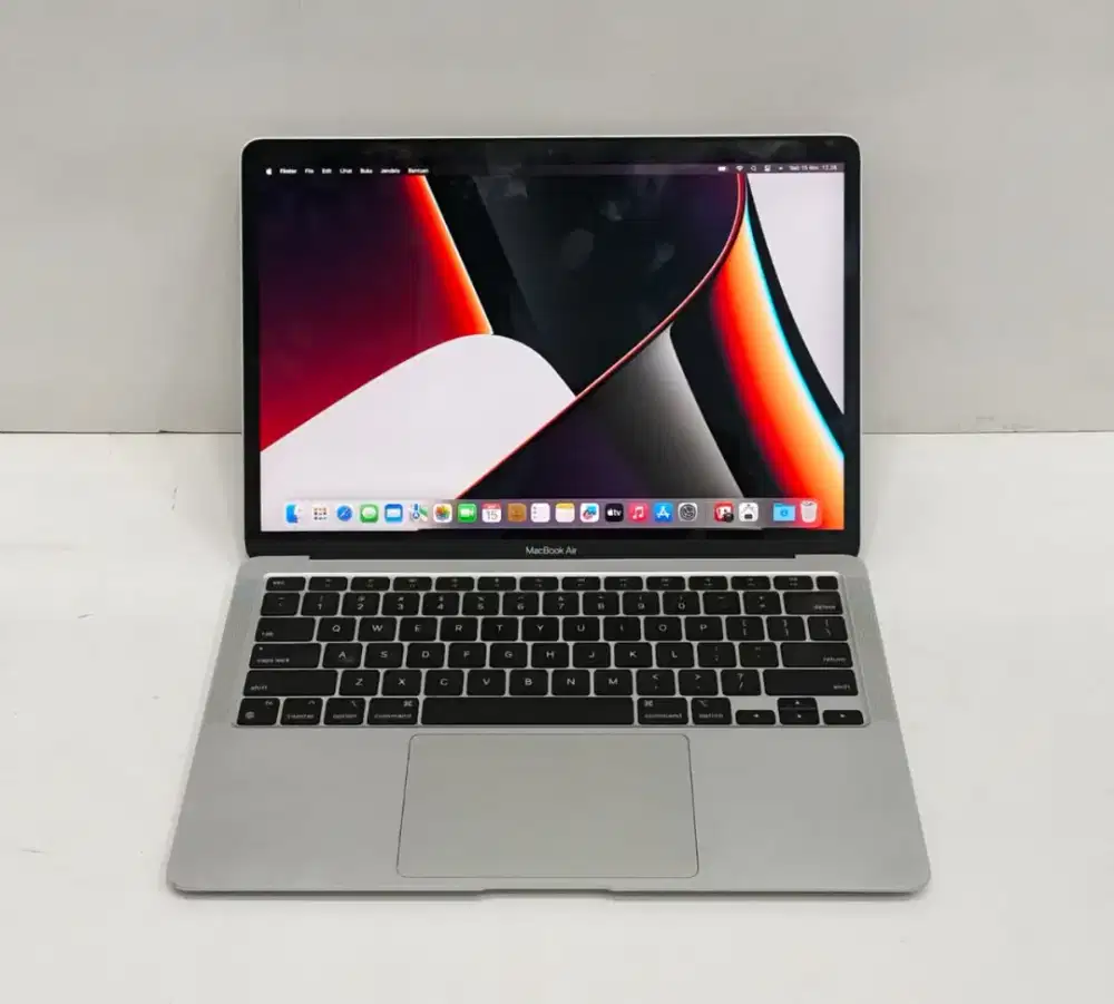 Jual MacBook Air M1 2020 8/256