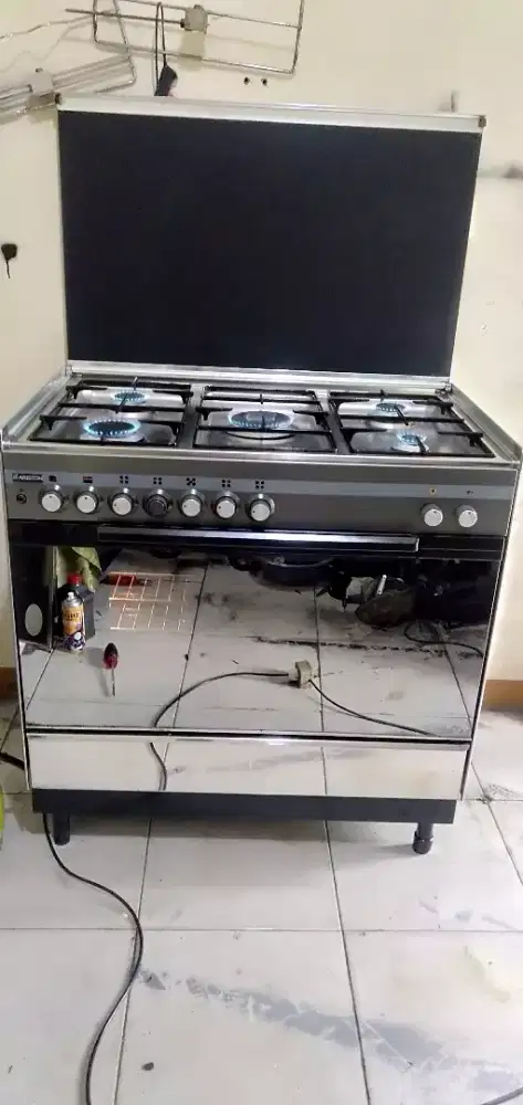 Kompor gas ariston full oven