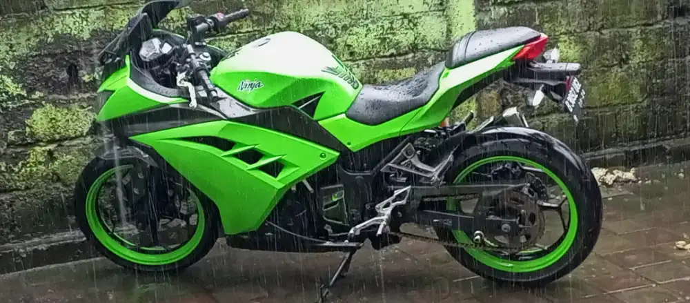 Kawasaki Ninja fi hijau