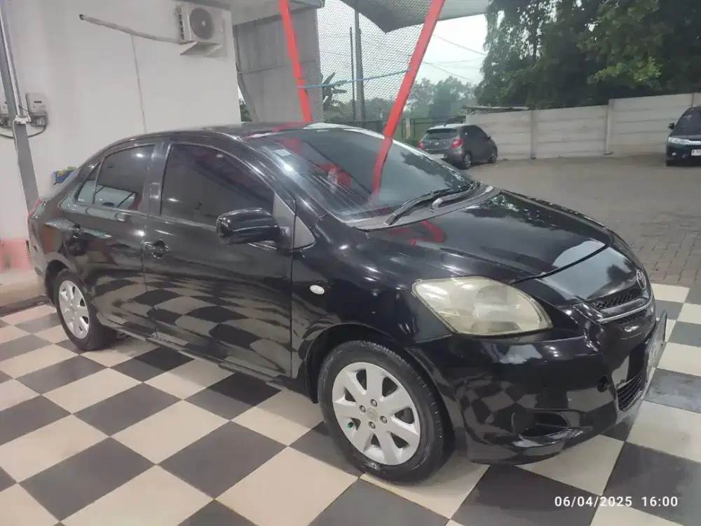 Vios 2012 warna hitam