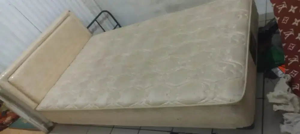 Kasur spring bad central