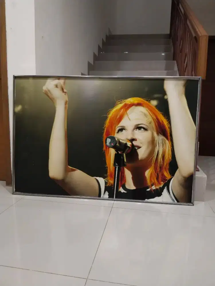 Lukisan hiasan dinding Display Artis