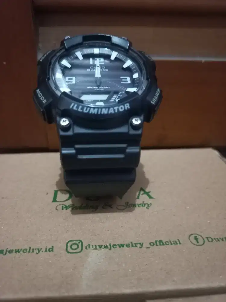 Jam tangan Casio AQ-S810W-AV
