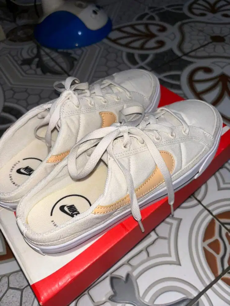 WMNS NIKE COURT LEGACY MULE