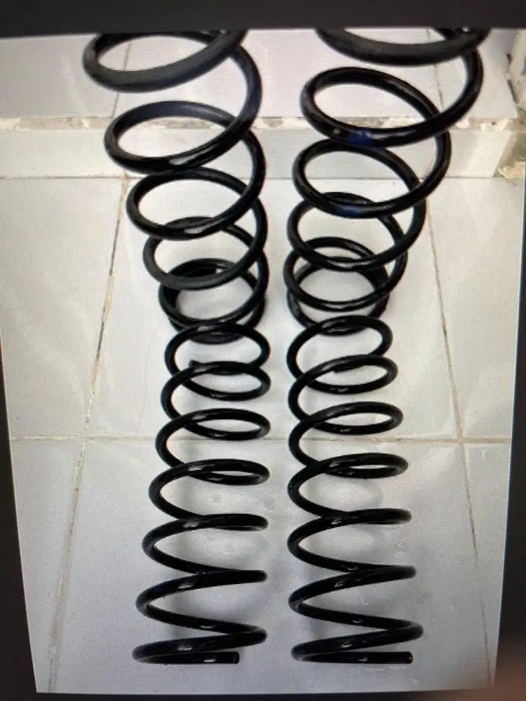 Dijual 1 Set Spring Ori Daihatsu Sigra Tahun 2023