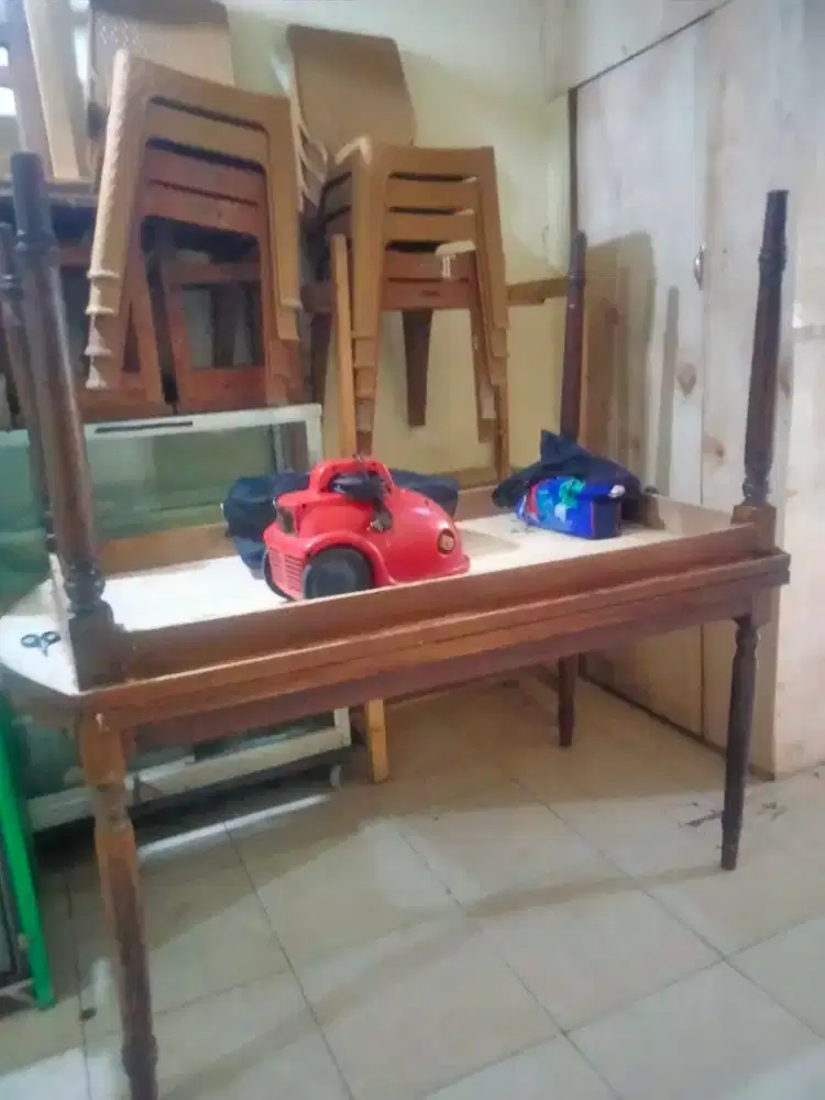 Dijual meja kayu berat